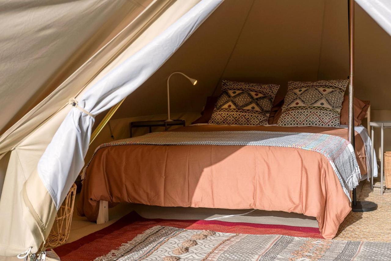 ホテル Glamping La Mimosa Conil コニル・デ・ラ・フロンテラ エクステリア 写真