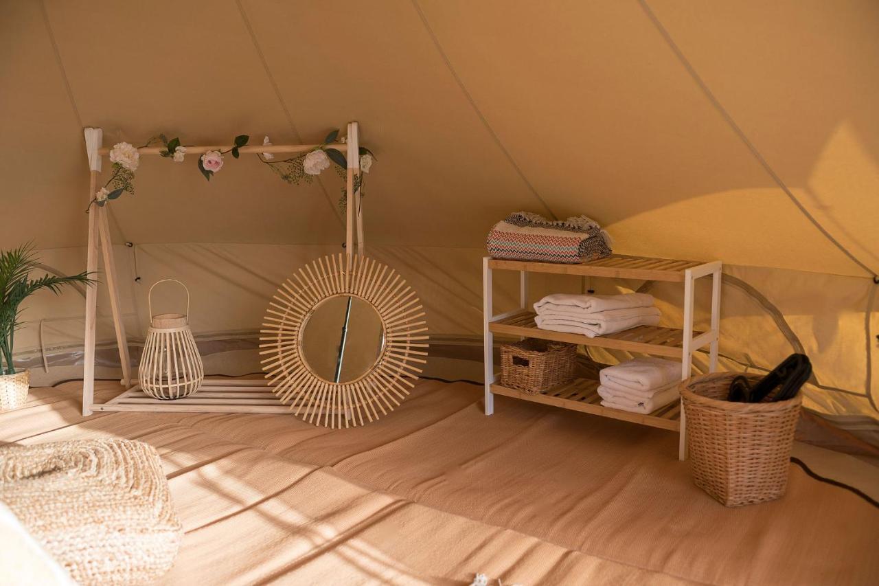 ホテル Glamping La Mimosa Conil コニル・デ・ラ・フロンテラ エクステリア 写真