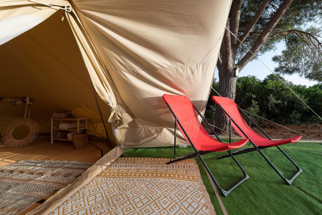 ホテル Glamping La Mimosa Conil コニル・デ・ラ・フロンテラ エクステリア 写真