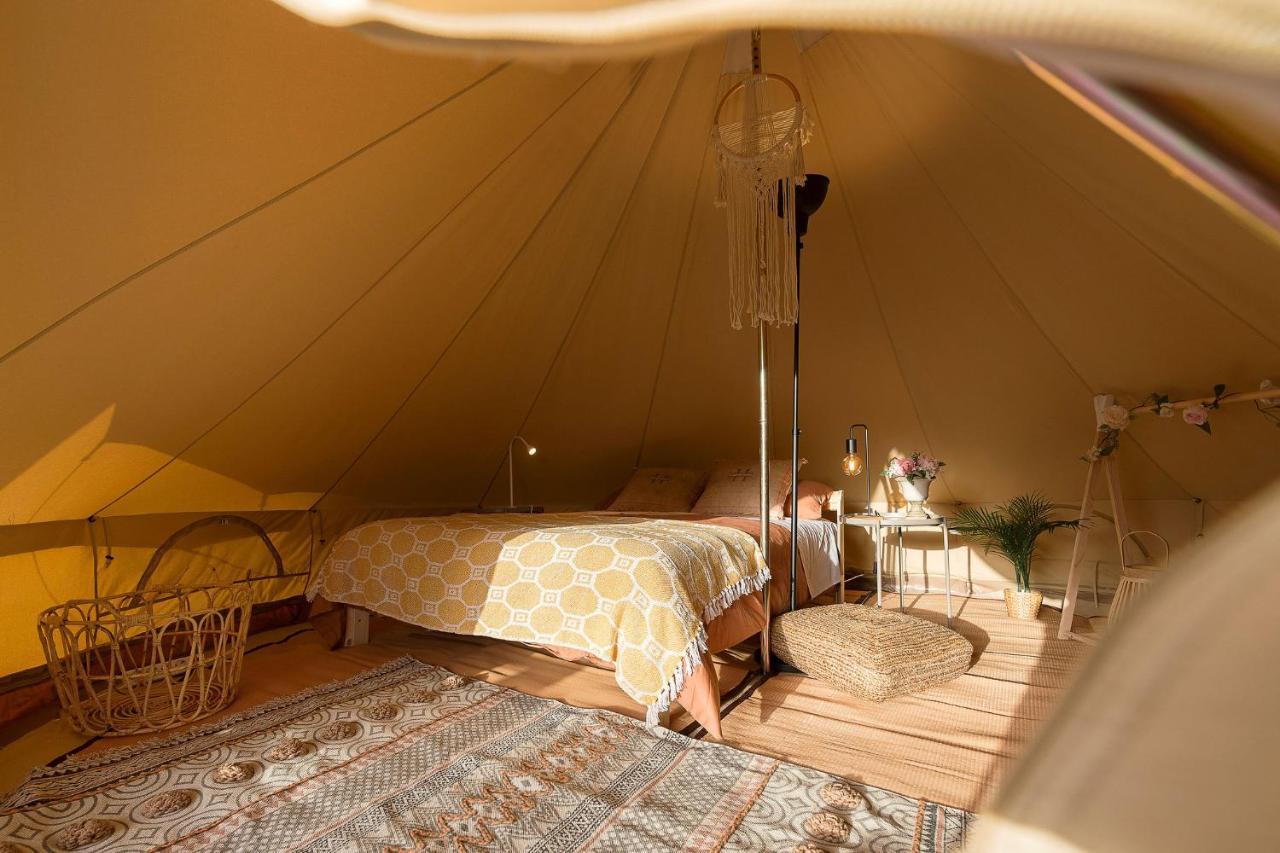 ホテル Glamping La Mimosa Conil コニル・デ・ラ・フロンテラ エクステリア 写真