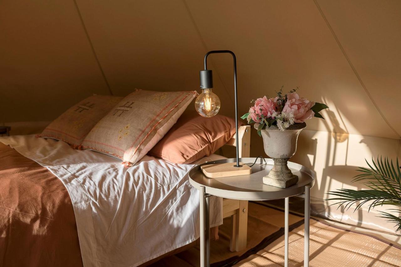 ホテル Glamping La Mimosa Conil コニル・デ・ラ・フロンテラ エクステリア 写真