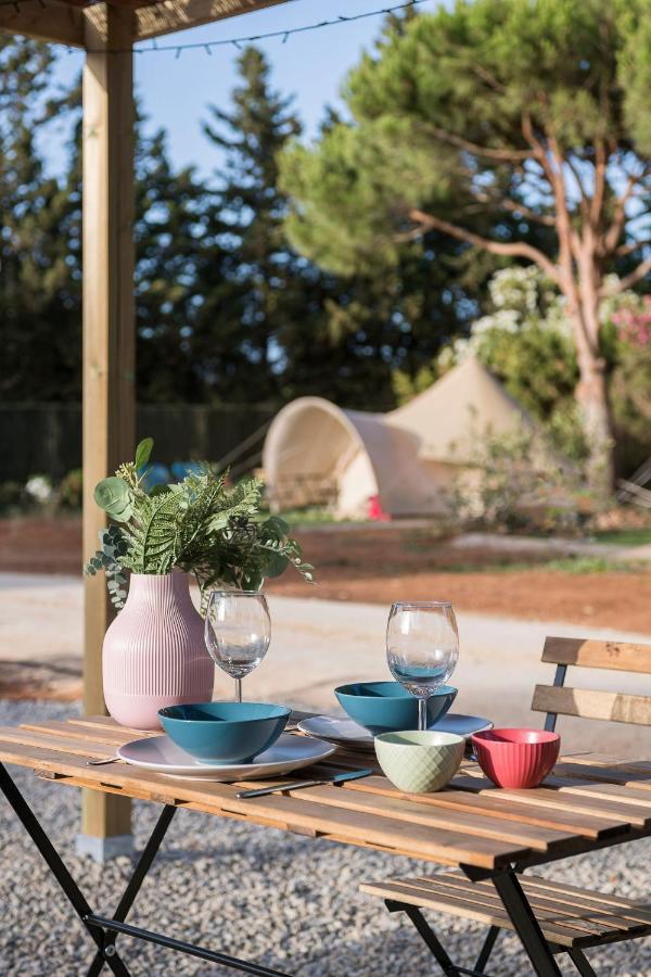 ホテル Glamping La Mimosa Conil コニル・デ・ラ・フロンテラ エクステリア 写真